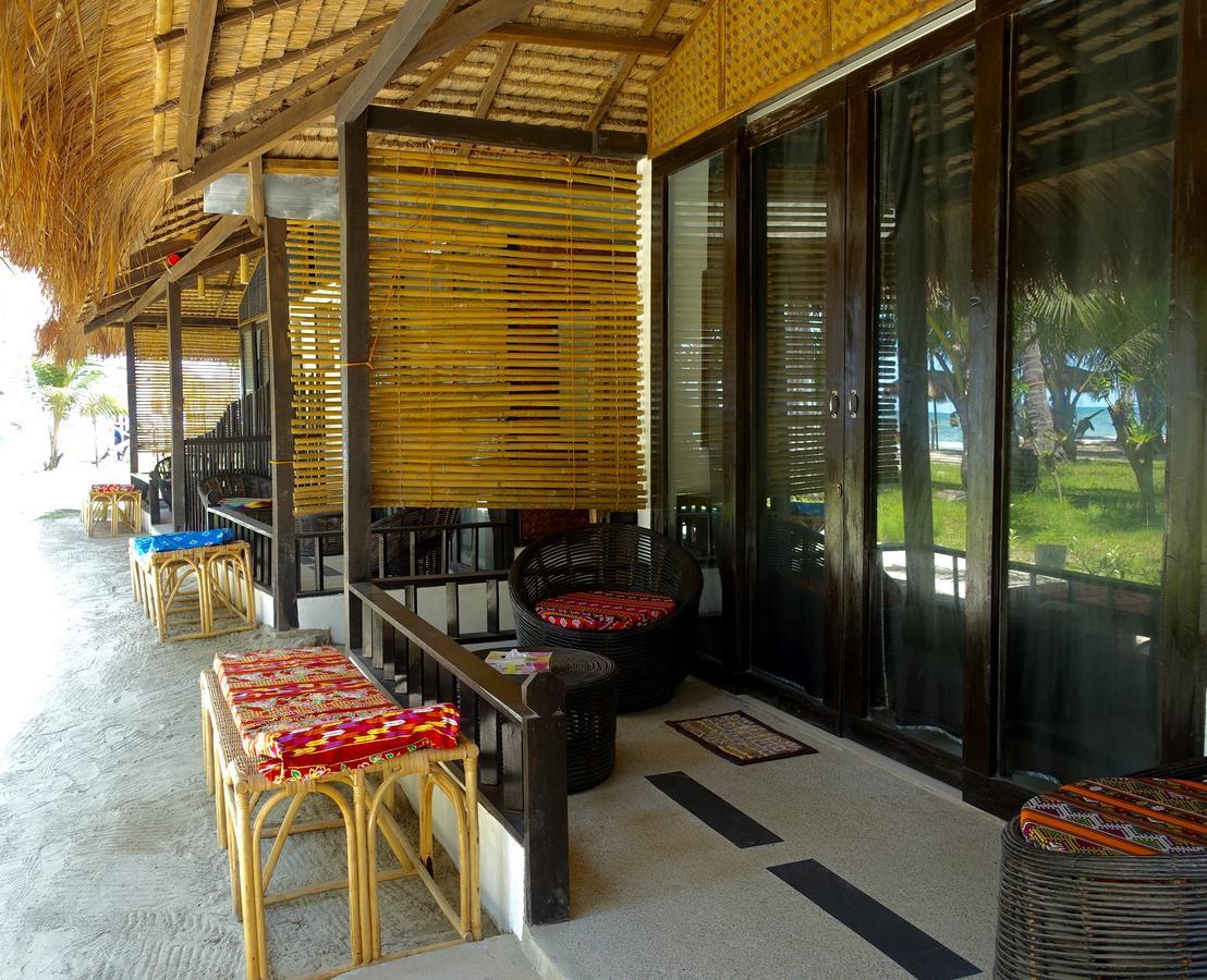 Peace & Love Beach Club Roxas  Extérieur photo
